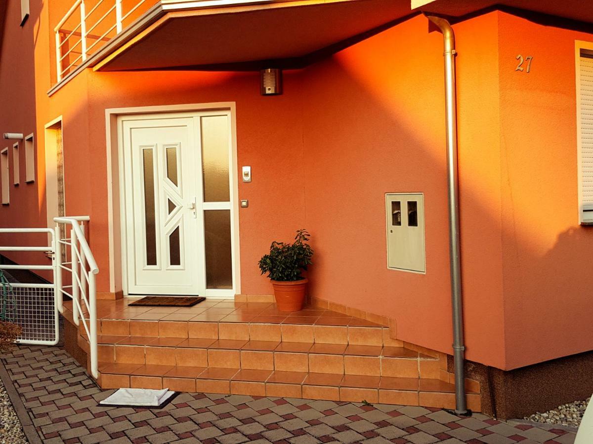 Apartment Dominik Osijek Exterior foto
